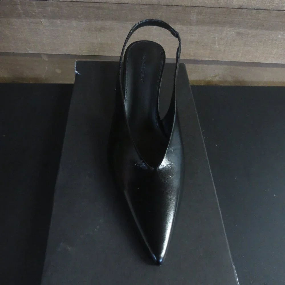BANANA REPUBLIC SLINGBACK LEATHER PUMP - BLACK - US SIZE 7 - Picture 2 of 9